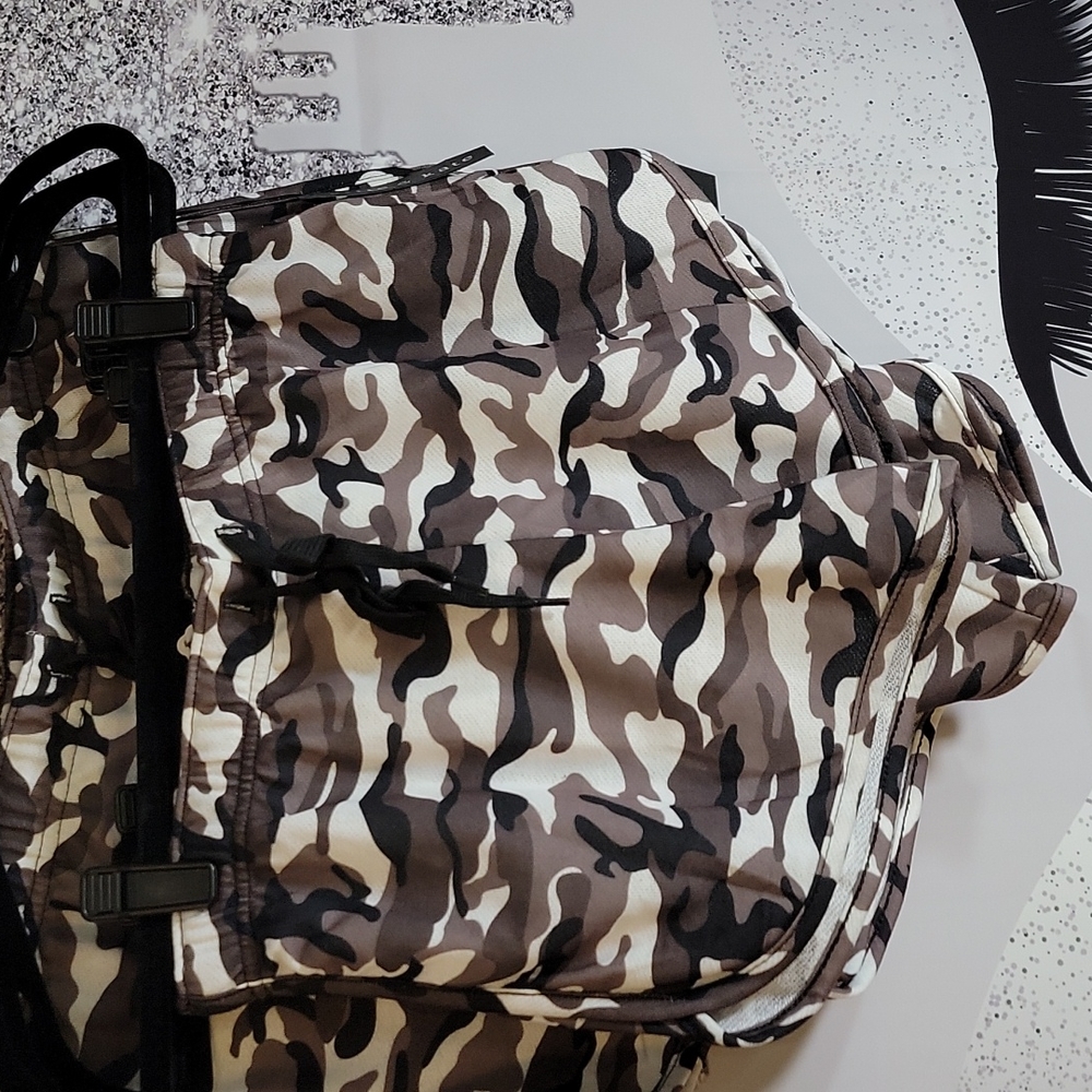 Womens urban camo mesh short
